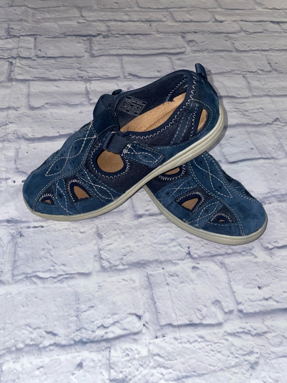 Earth Origins Effie Suede Dark Blue Size 8 - Picture 2 of 7